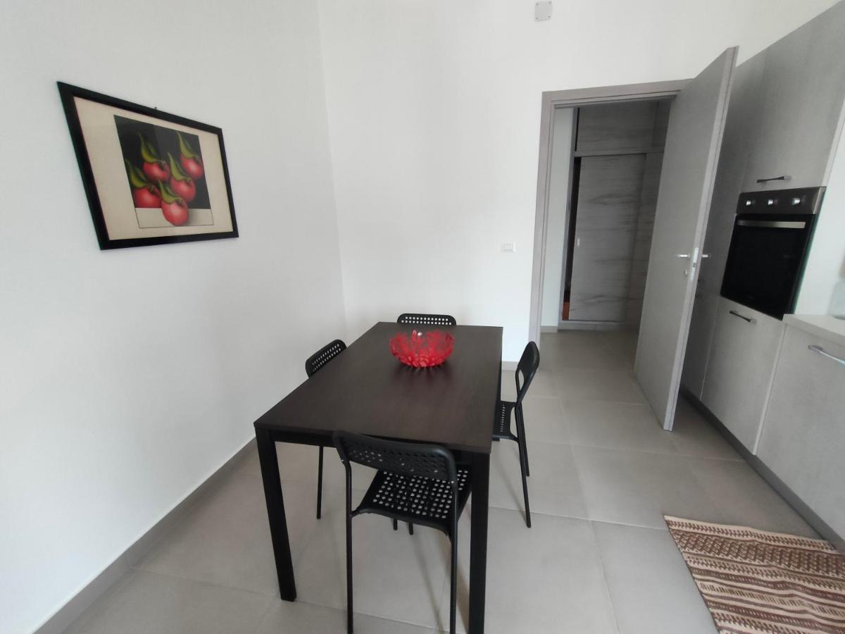 Gierre Apartment Termini Imerese Bagian luar foto