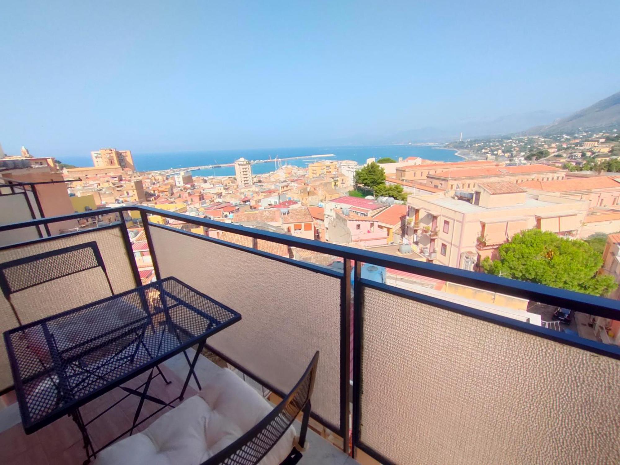 Gierre Apartment Termini Imerese Bagian luar foto