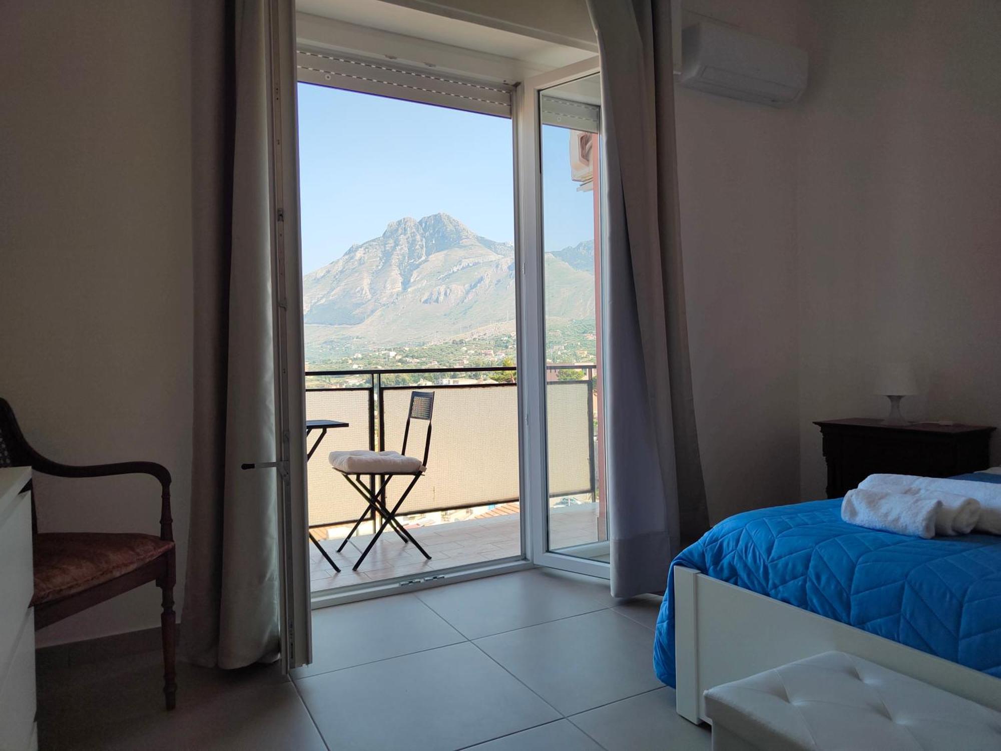 Gierre Apartment Termini Imerese Bagian luar foto