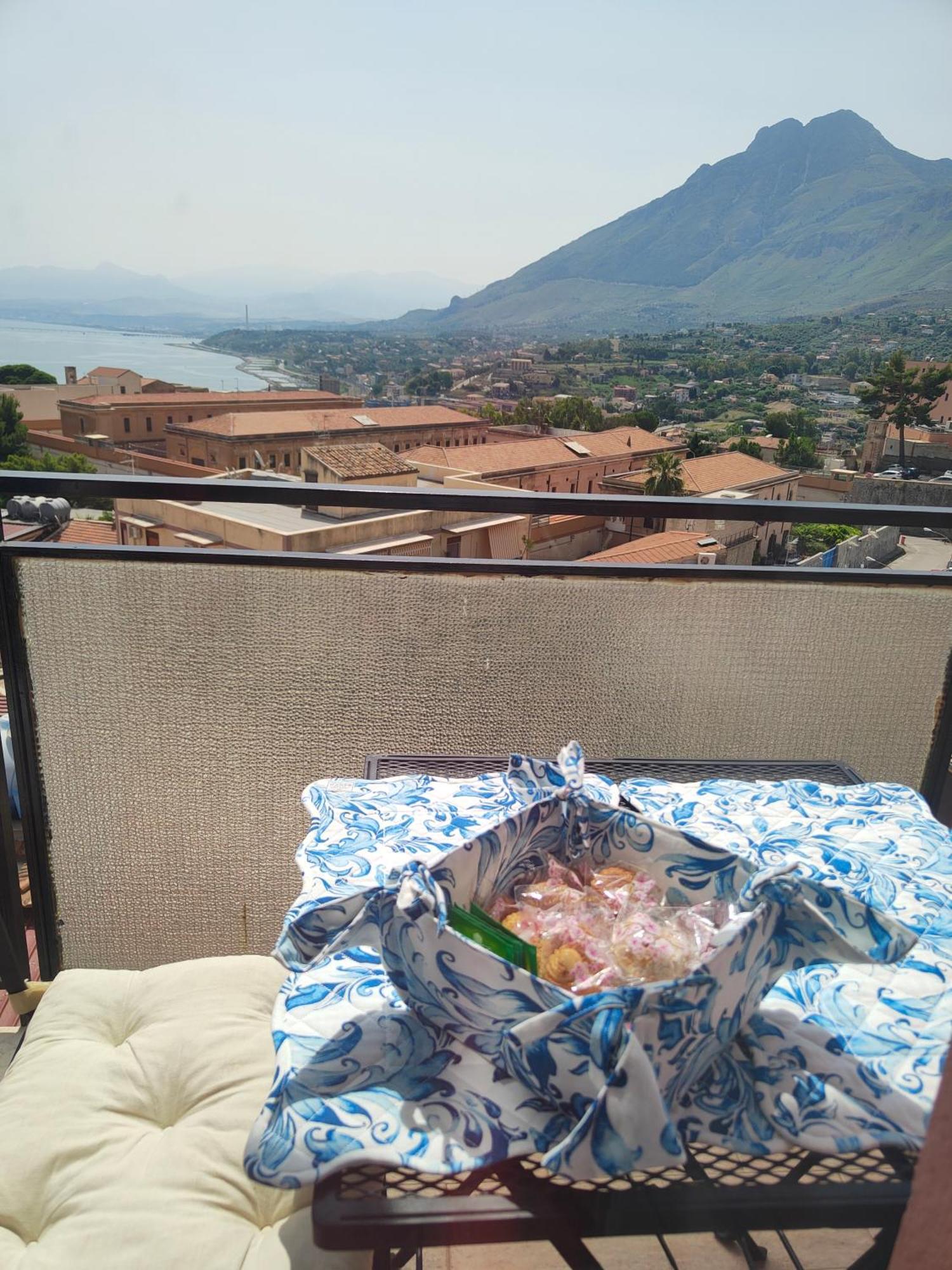Gierre Apartment Termini Imerese Bagian luar foto